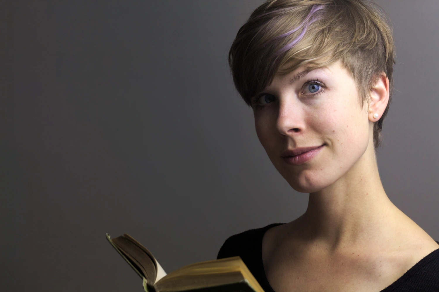 Kristin Brace, winner of the 2018 Wheelbarrow Books Poetry Prize (Emerging).